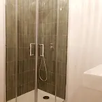 Fuori Binario Oda ve Kahvaltı Napoli