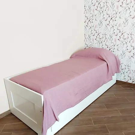 Fuori Binario Oda ve Kahvaltı 3*
