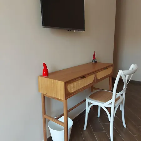 Fuori Binario 3* Napoli