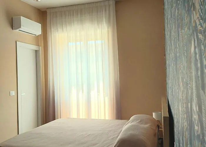 Fuori Binario Bed & Breakfast Napels